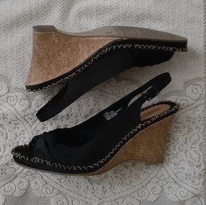 Seychelles Women's Wedge Sandal - Black - Size 10M